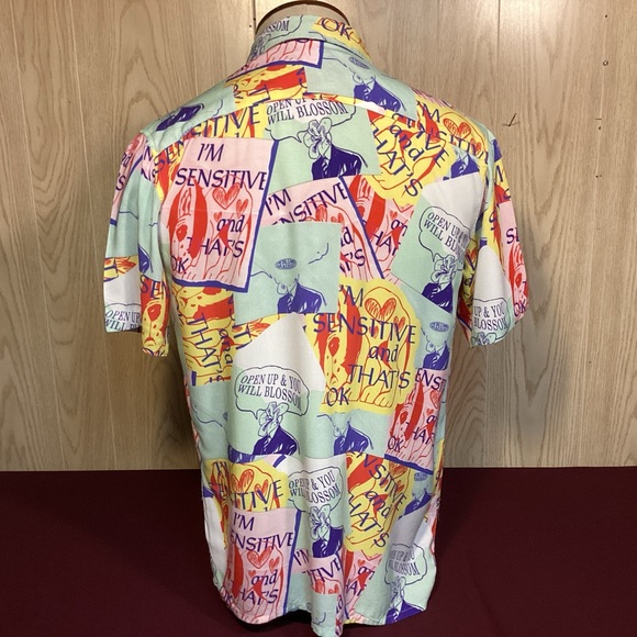 Petals and Peacocks I’m Sensitive all over print mens button down shirt size M - Picture 4 of 9